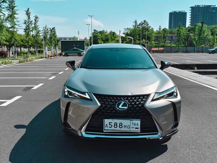 Lexus UX, 2021 — фото 2 из 9