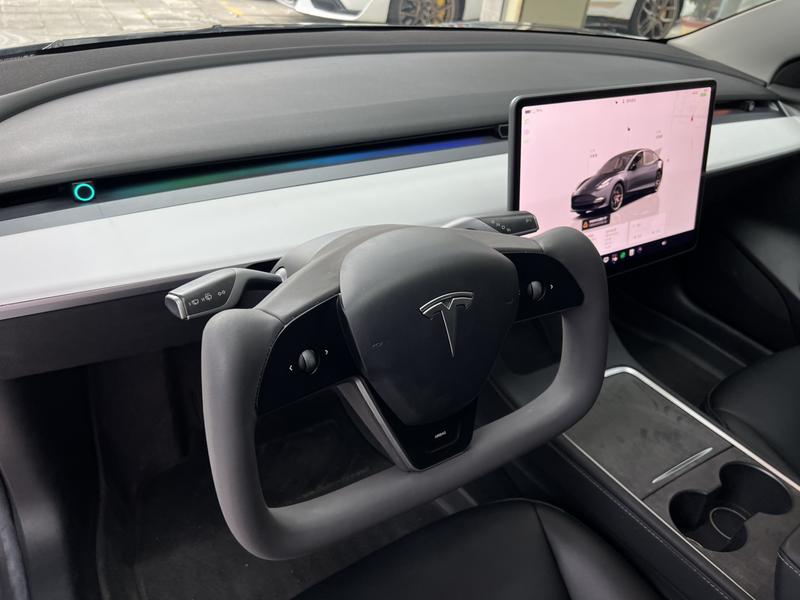 Tesla Model 3, 2022 — фото 9 из 12