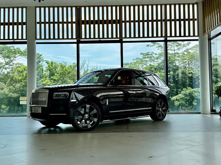 Rolls-Royce Cullinan, 2022 — купить в Перми под ключ