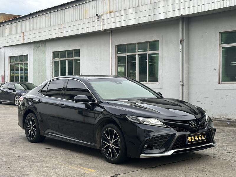 Toyota Camry, 2022 — фото 3 из 11