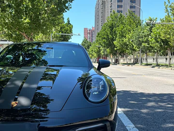 Porsche 911, 2022 — фото 4 из 9