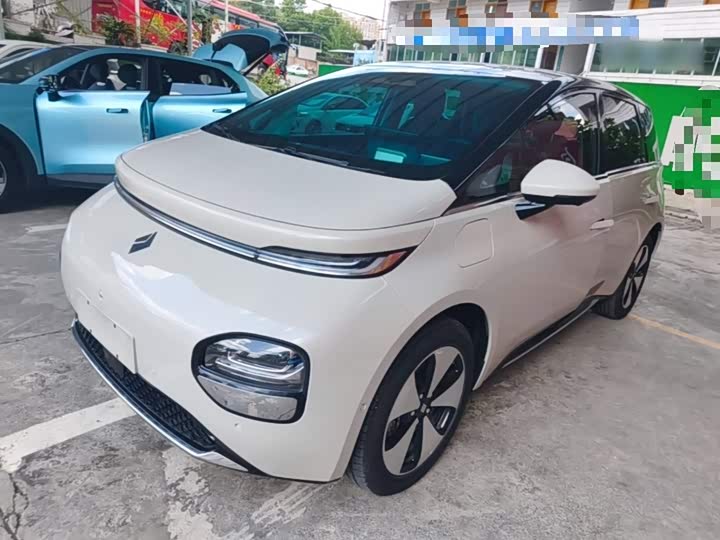 Baojun Yunduo, 2023 — купить в Москве под ключ