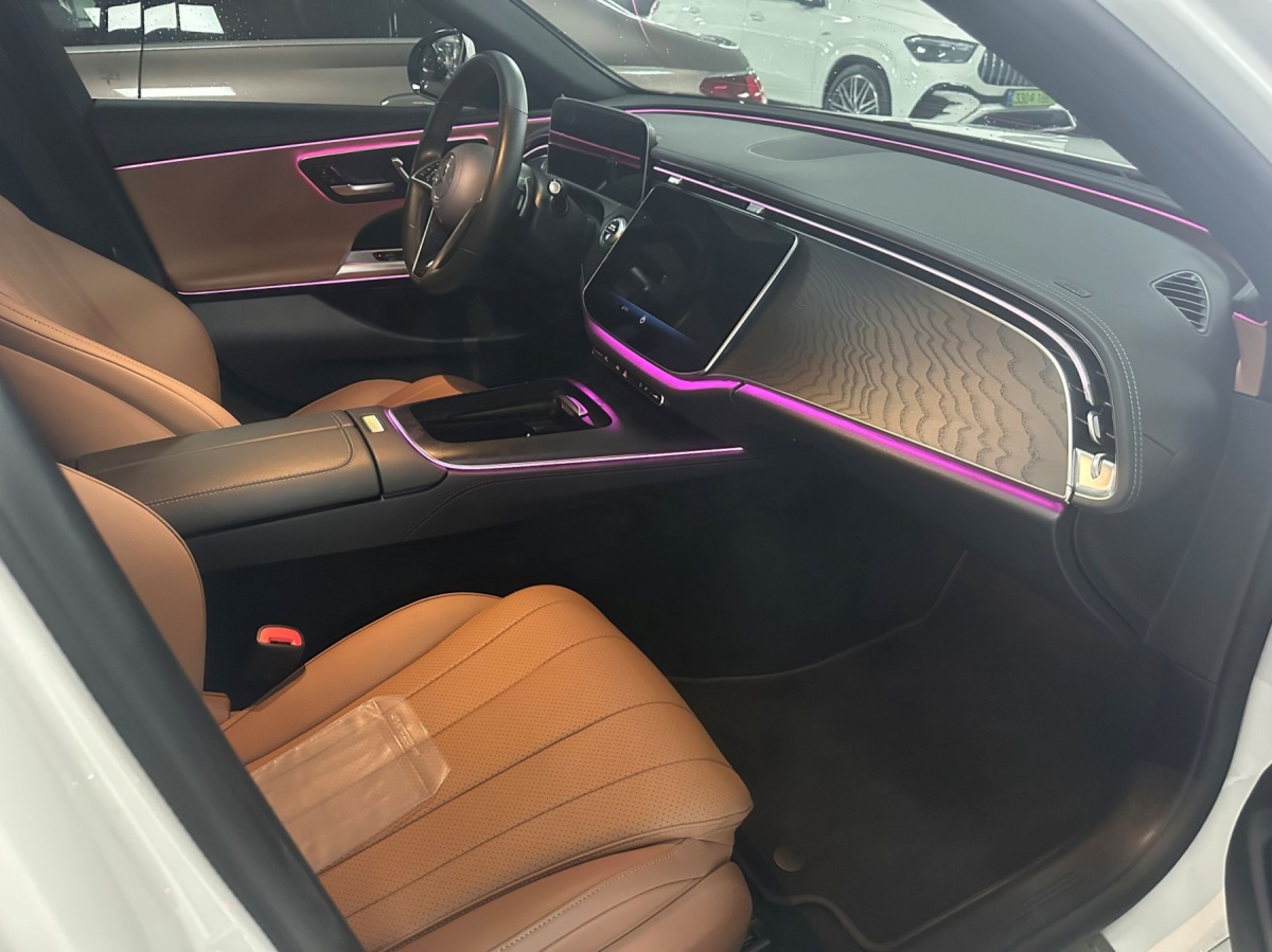 Mercedes-Benz E-Class, 2024 — фото 9 из 12