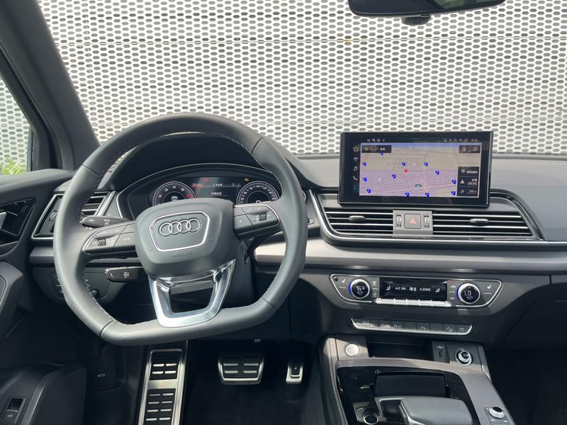 Audi Q5L, 2025 — фото 8 из 11