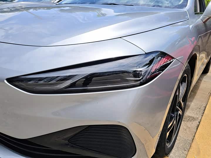 Roewe D7, 2023 — фото 5 из 9