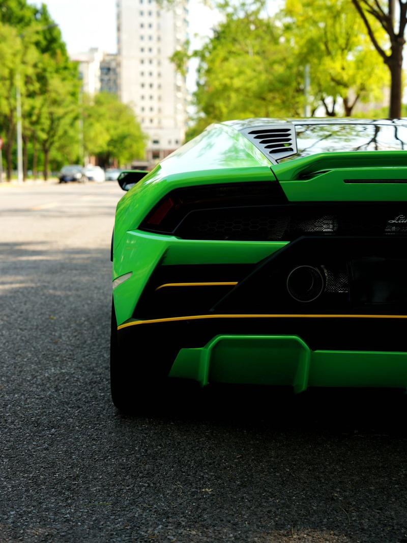Lamborghini Huracán, 2022 — фото 5 из 8