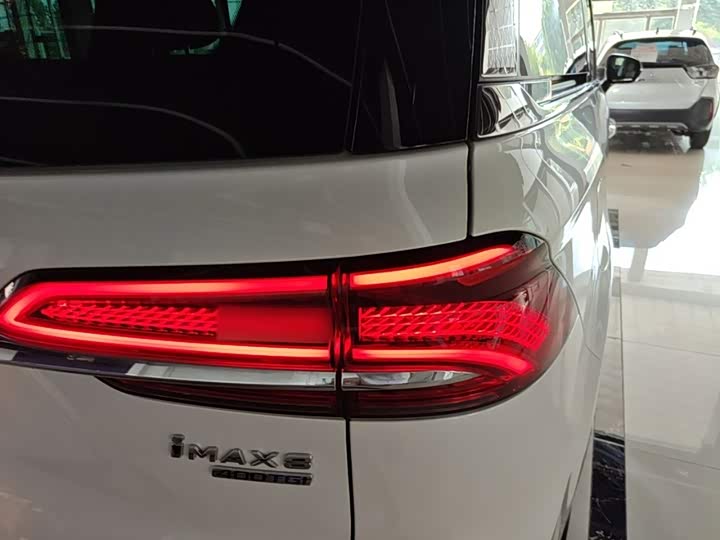 Roewe iMax 8, 2023 — фото 8 из 9