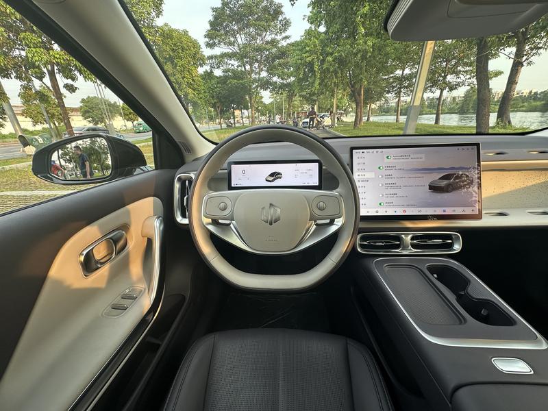 Leapmotor B01, 2025 — фото 10 из 12