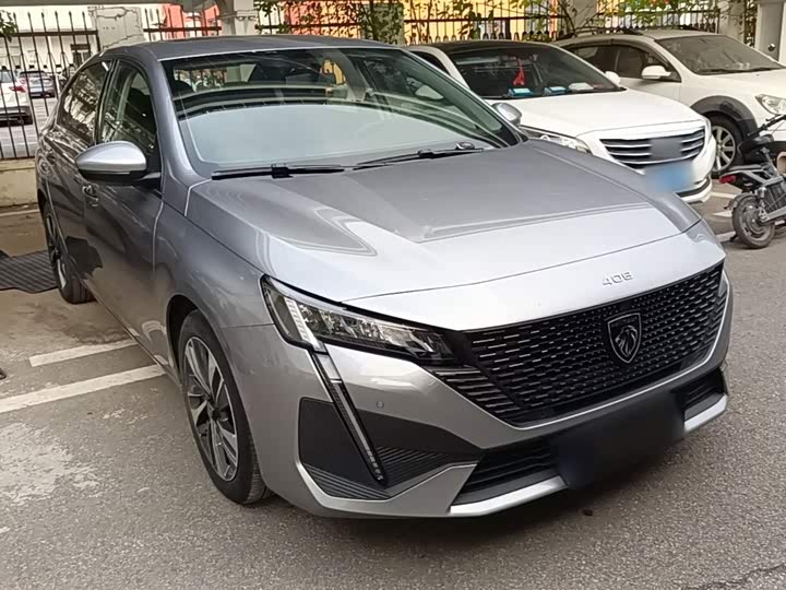 Peugeot 408, 2023 — фото 4 из 9