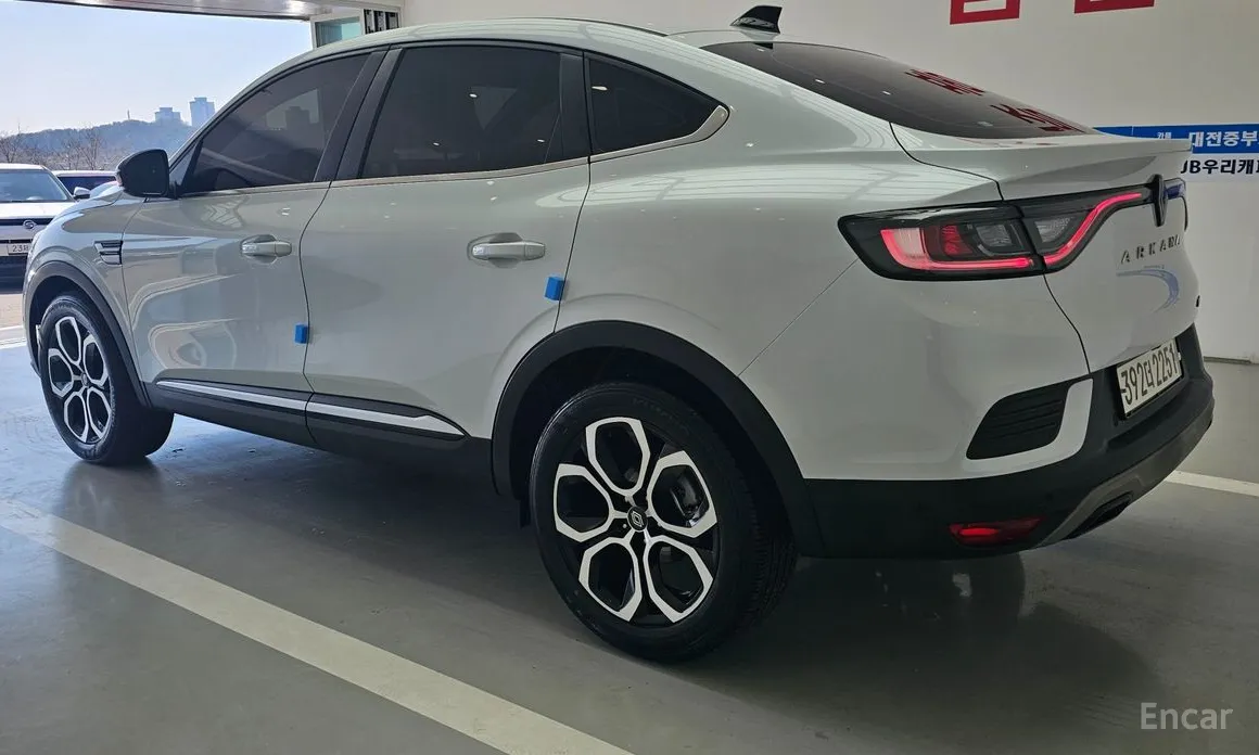 Renault Arkana, 2024 — фото 10 из 12