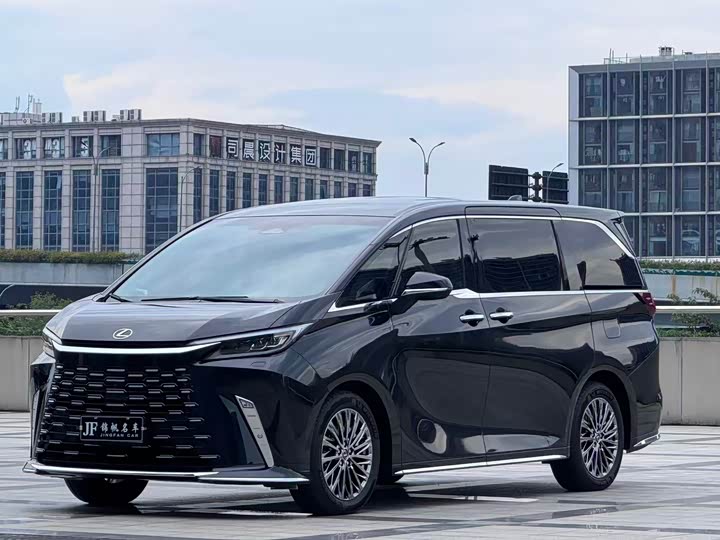 Lexus LM, 2023 — фото 2 из 9