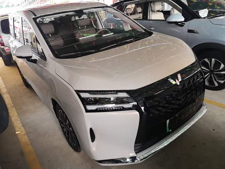 Wuling Starlight 730 Hybrid/EV, 2025 — фото 4 из 9