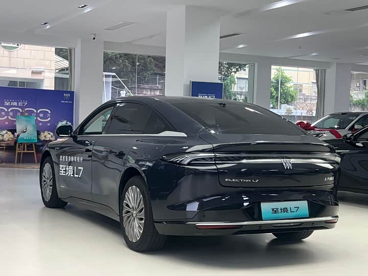 Buick Electra L7, 2025 — фото 7 из 9