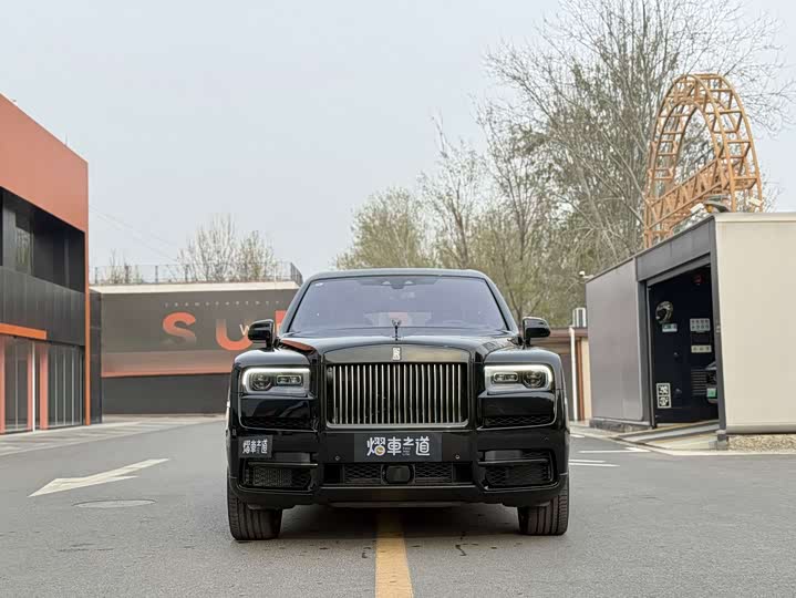 Rolls-Royce Cullinan, 2022 — фото 2 из 9
