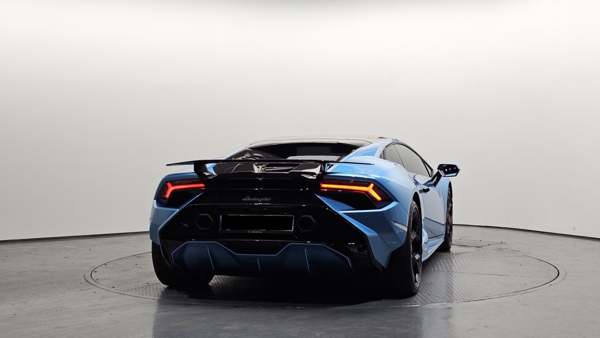 Lamborghini Huracan, 2023 — фото 4 из 12