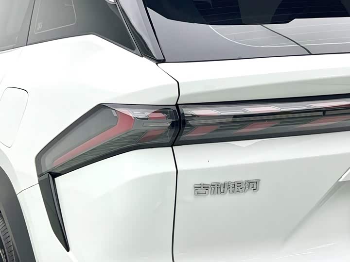 Geely Galaxy L7, 2025 — фото 5 из 9