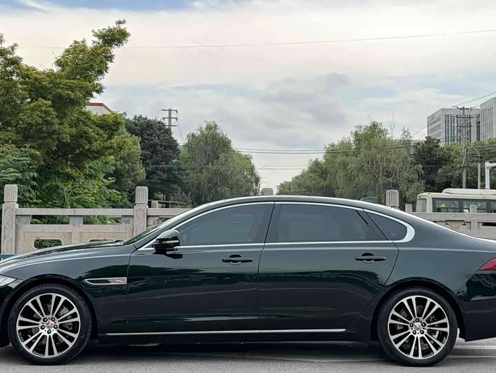 Jaguar XF L, 2024 — фото 3 из 9