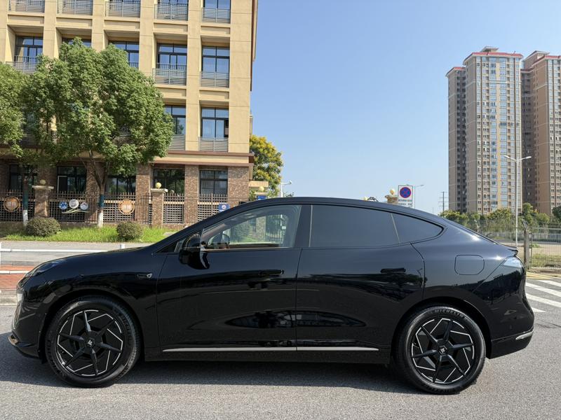 GAC Hyptec HT, 2025 — фото 3 из 9