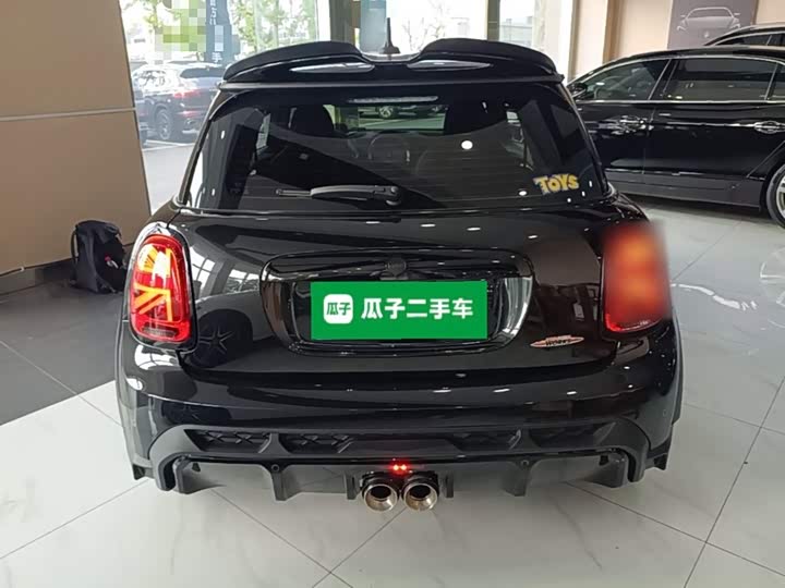 Mini Mini JCW, 2022 — фото 6 из 9