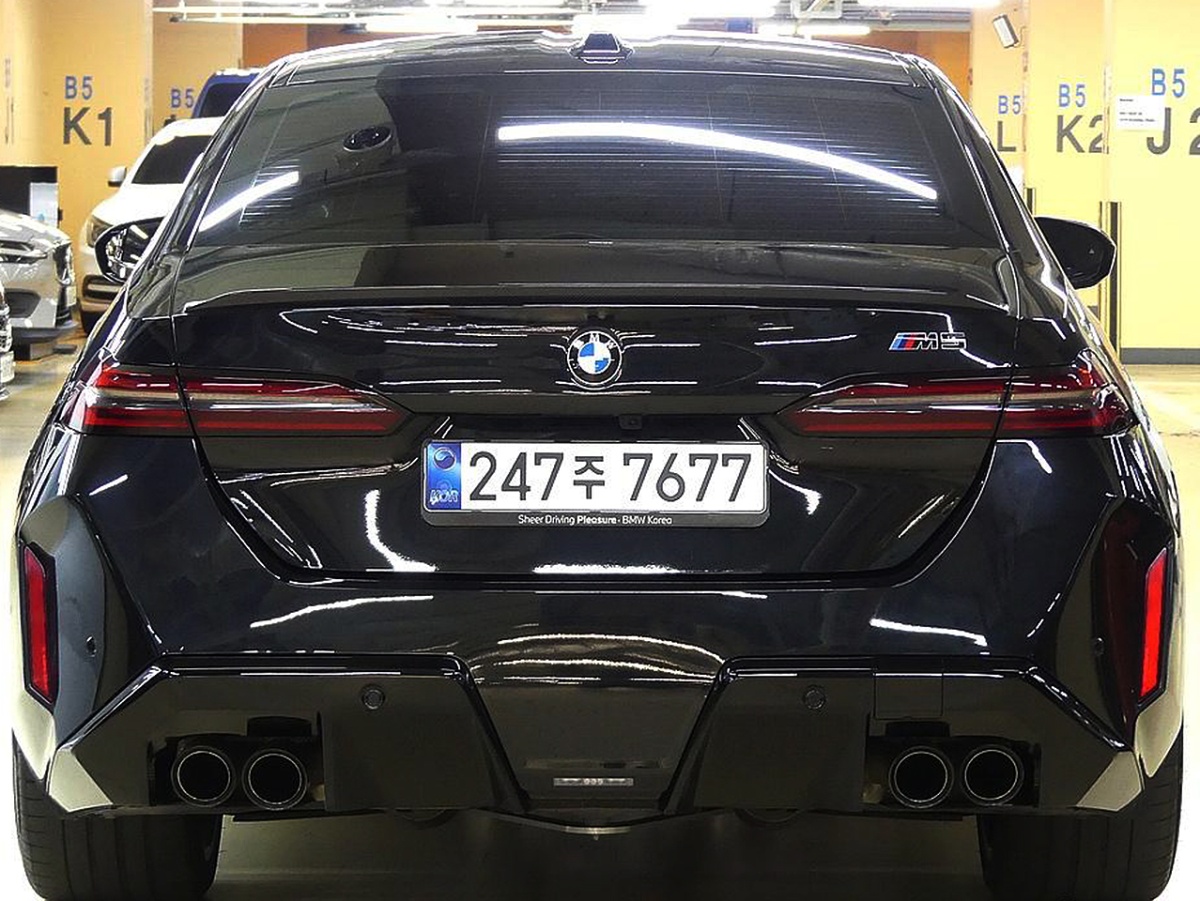 BMW M5, 2025 — фото 8 из 12