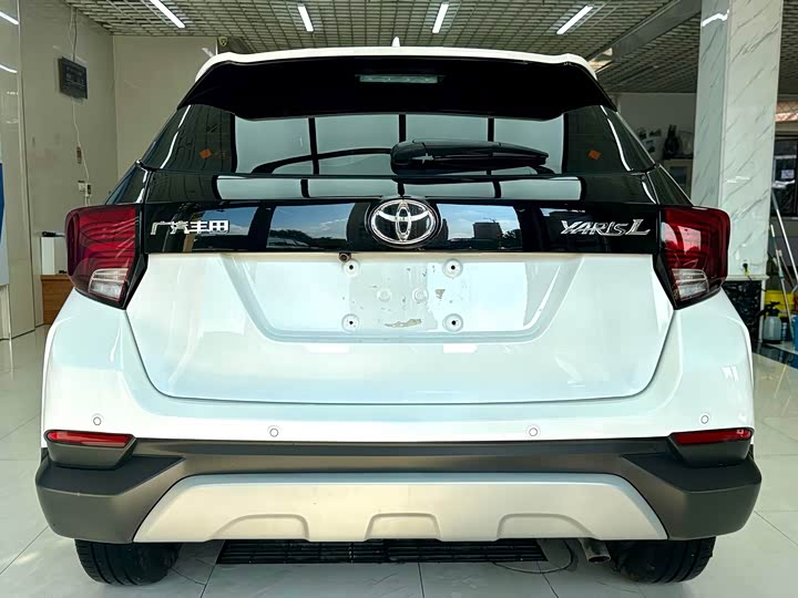Toyota Yaris L Hatchback, 2022 — фото 5 из 9
