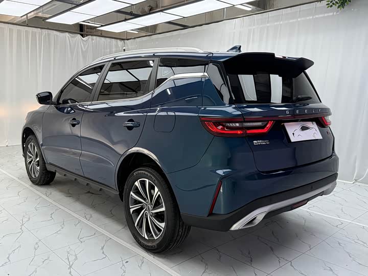 Geely Vision X6, 2022 — фото 4 из 9