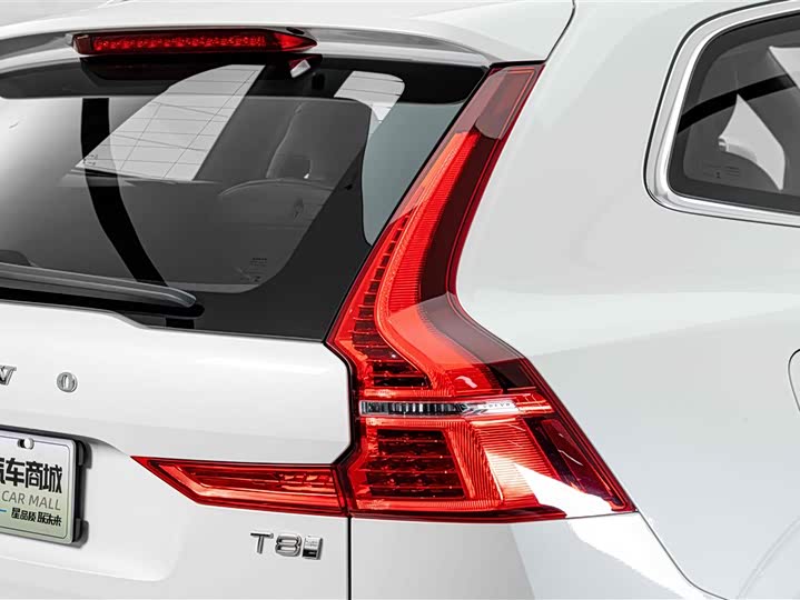 Volvo XC60 Hybrid, 2024 — фото 8 из 9