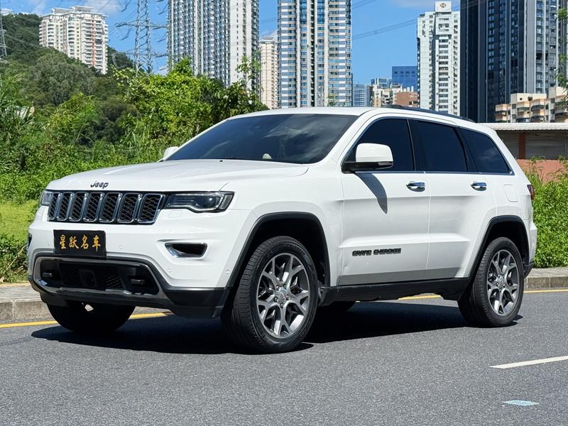 Jeep Grand Cherokee, 2022 — купить в Белгороде под ключ
