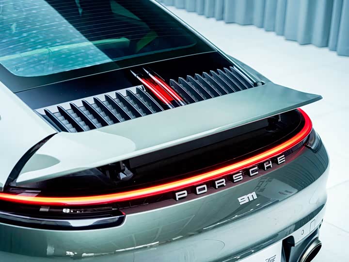 Porsche 911, 2022 — фото 4 из 9