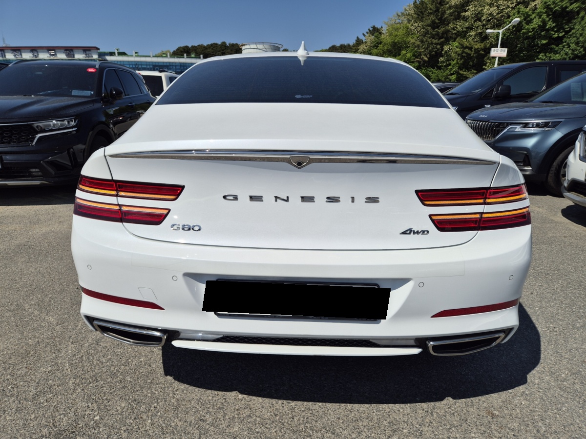 Genesis G80, 2023 — фото 5 из 12