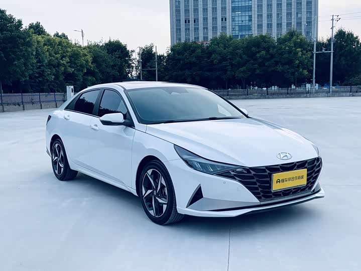 Hyundai Elantra N line, 2023 — фото 3 из 9