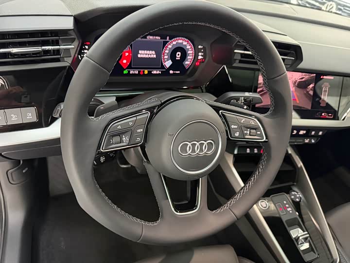 Audi A3, 2022 — фото 9 из 9