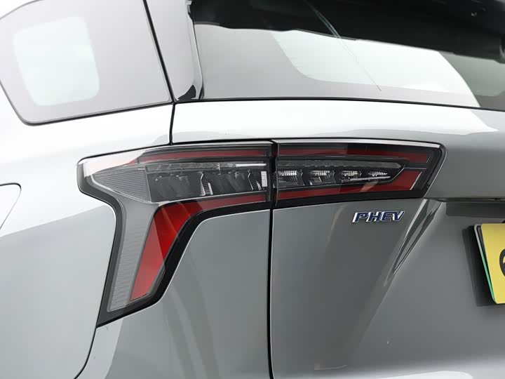 Chevrolet Equinox Plus, 2025 — фото 7 из 9