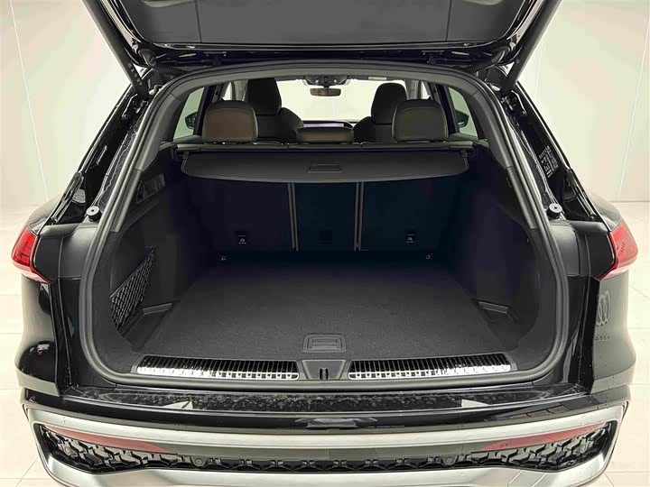Audi Q5L, 2025 — фото 6 из 9