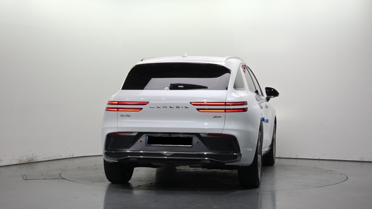 Genesis GV70, 2025 — фото 4 из 12