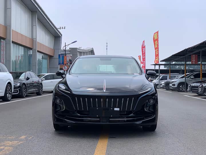 Hongqi E-QM5, 2022 — фото 2 из 9