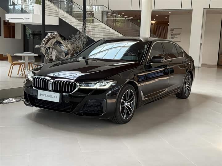 BMW 5 Series Hybrid, 2022 — купить в Казани под ключ