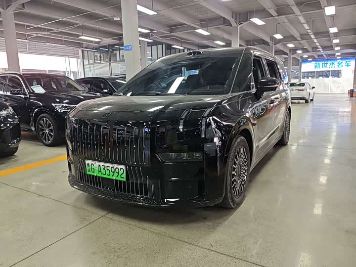 Zeekr 009, 2025 — купить в Владимире под ключ