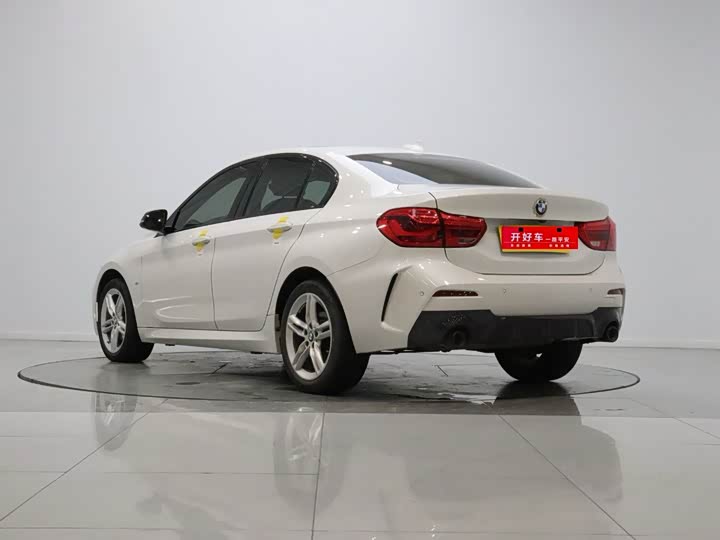BMW 1 Series, 2022 — фото 4 из 9