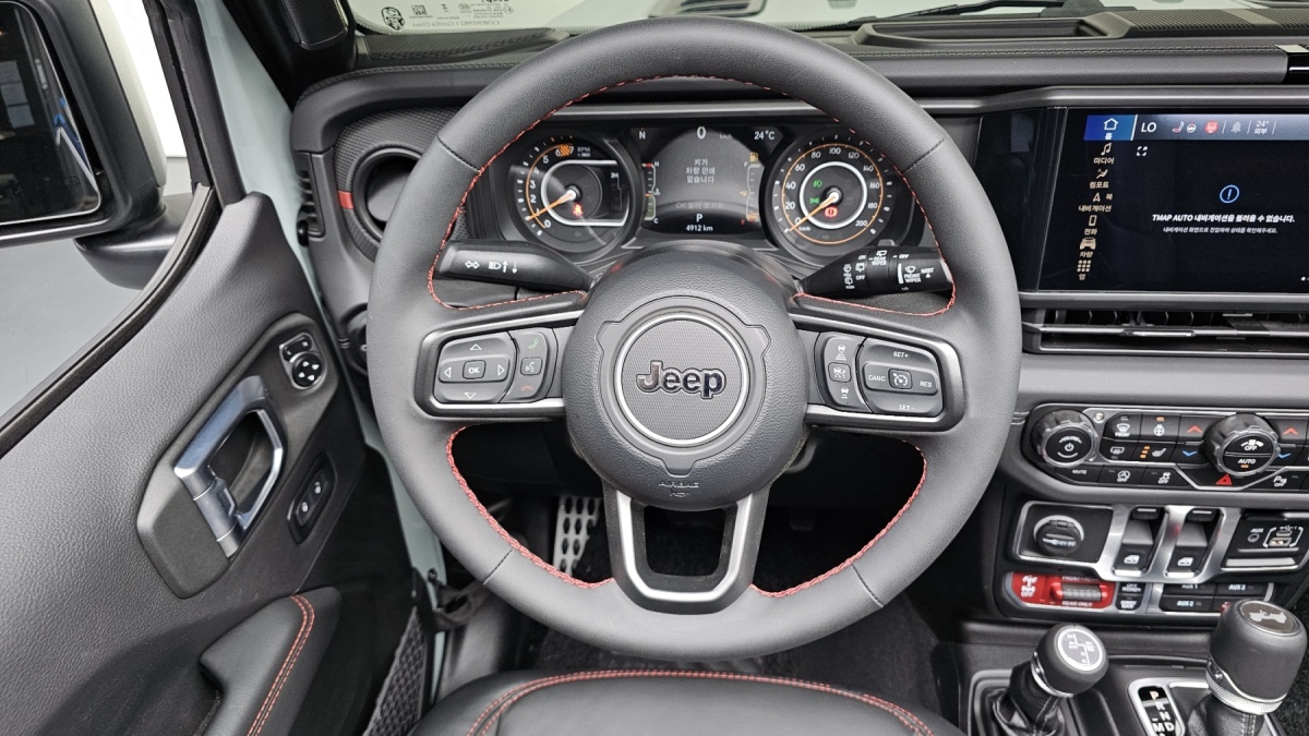 Jeep Wrangler, 2024 — фото 11 из 12