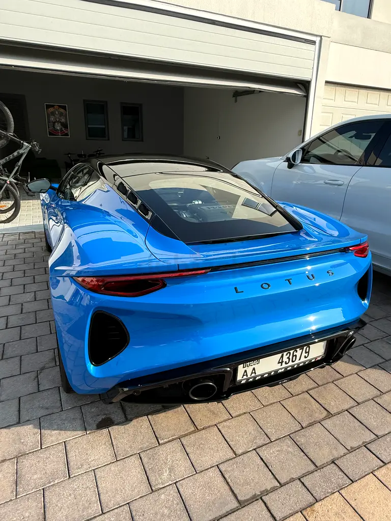 Lotus Emira, 2023 — фото 4 из 6
