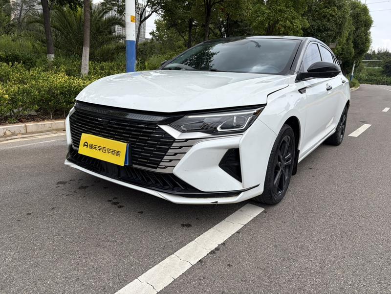 Dongfeng Aeolus Yixuan Max, 2023 — купить в Рязани под ключ