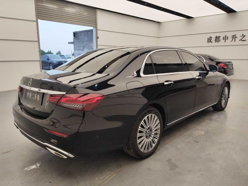 Mercedes-Benz E-Class, 2023 — фото 6 из 10