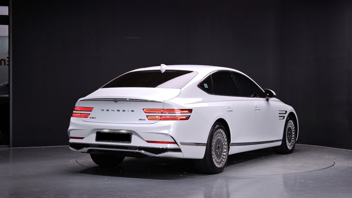 Genesis G80, 2024 — фото 2 из 12