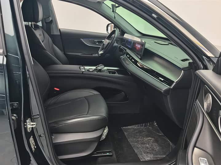 Chery Tiggo 8 Pro, 2023 — фото 8 из 9