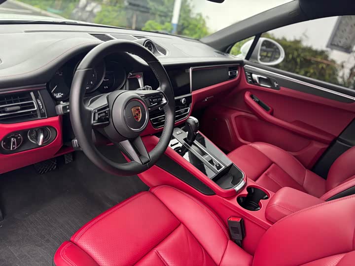 Porsche Macan, 2022 — фото 9 из 9