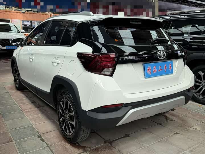 Toyota Yaris L Hatchback, 2022 — фото 4 из 9