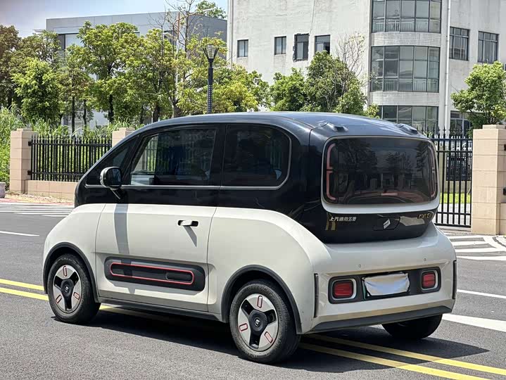Baojun KiWi EV, 2022 — фото 6 из 7