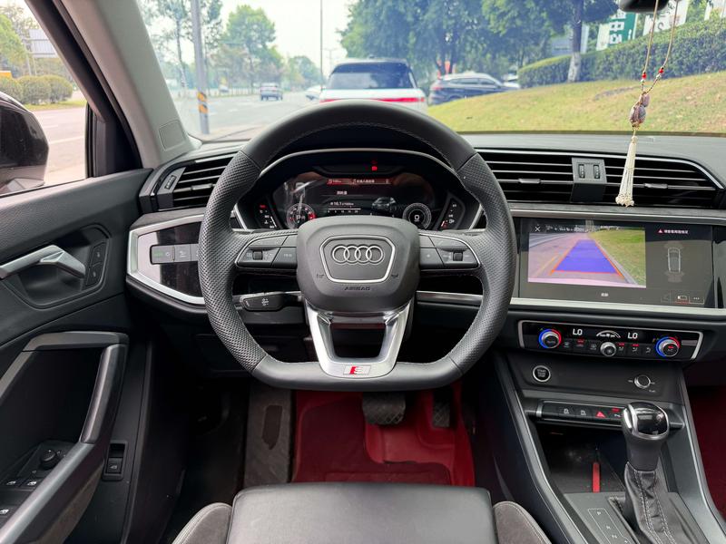 Audi Q3 Sportback, 2024 — фото 7 из 12