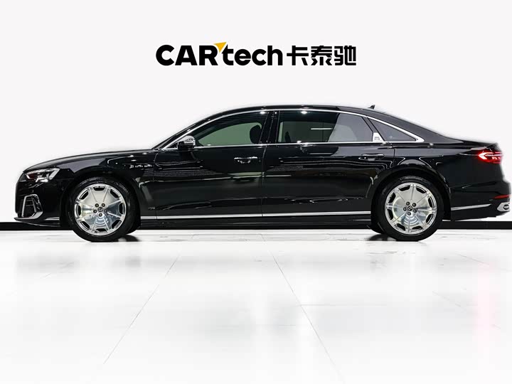 Audi A8, 2023 — фото 7 из 9